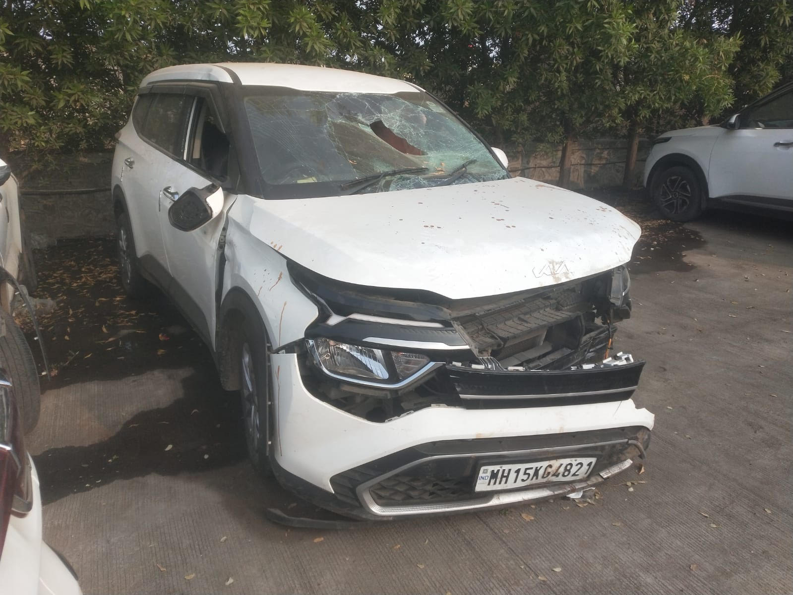 KIA Carens D1.5 6MT PREMIUM O 7 (